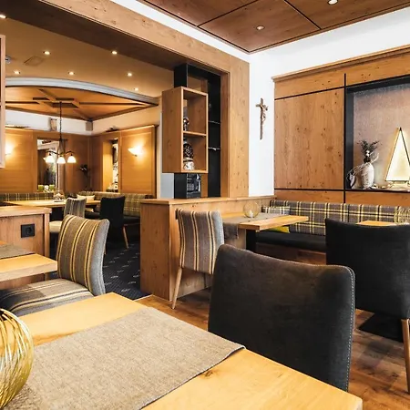 Garni Angela Hotel